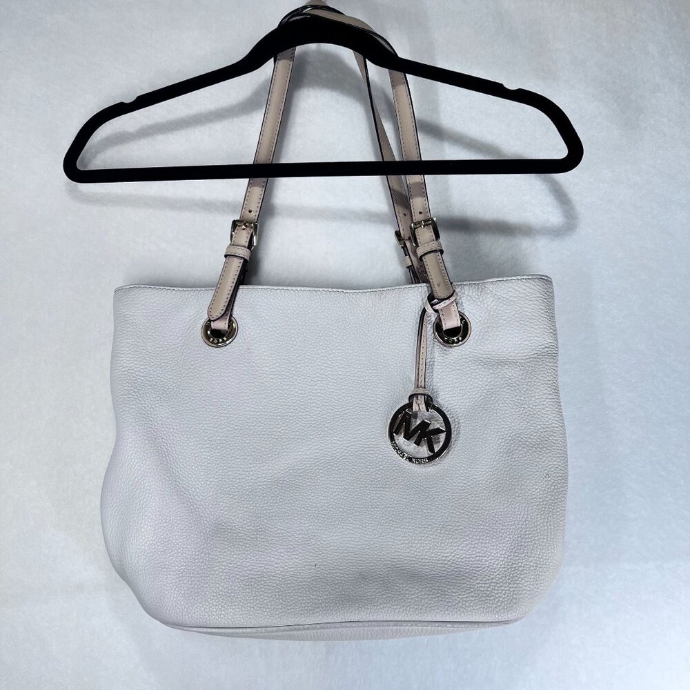 Michael Kors White Pebbled Leather Purse Adjustable Straps MK Charm Pockets